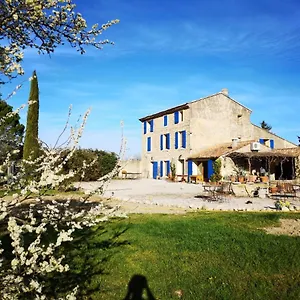 https://le-mas-de-canteperdrix.fr-provencehotel.com