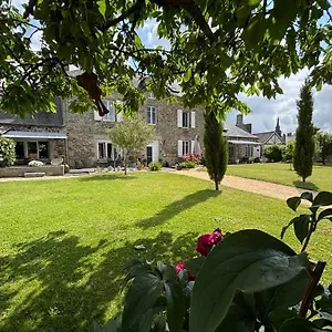 https://la-menardiere-lappart-chambre-familiale-pas-de-petit-dejeuner.inbrittany.com